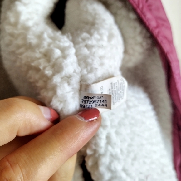 OFFLINE By Aerie Sherpa Lined Puffer Bomber Jacket Sz S - Picture 11 of 12